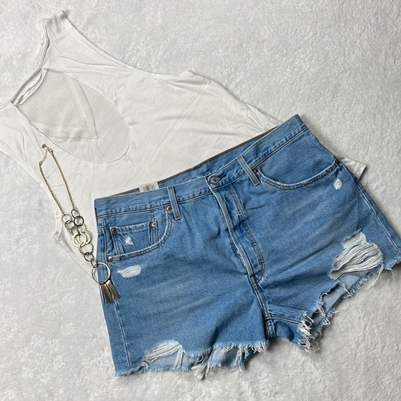 PREMIUM LEVIS 501 SHORTS